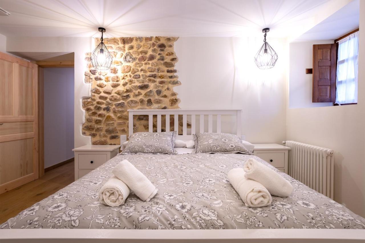 Apartamentos Los Edules Treceno ภายนอก รูปภาพ