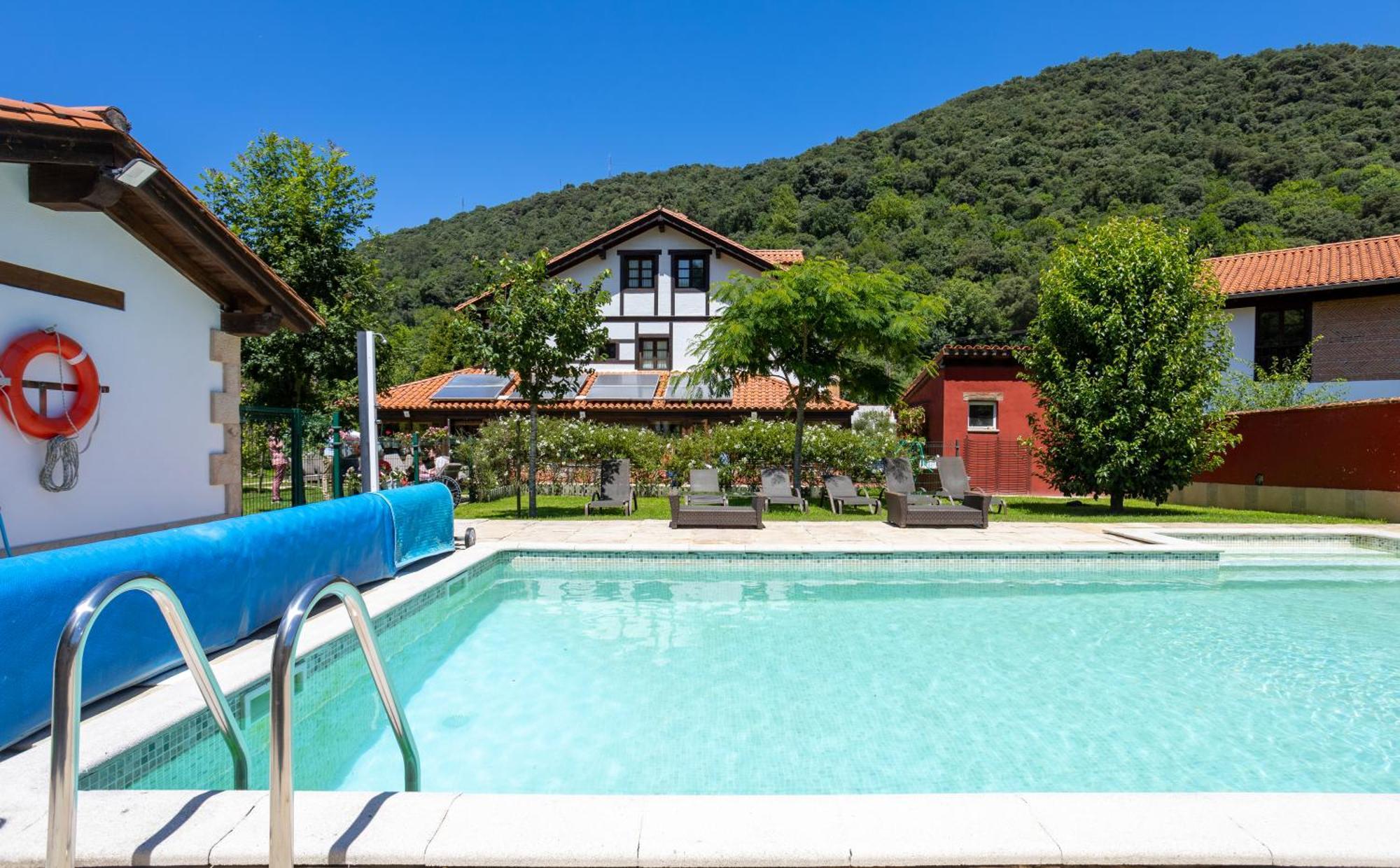 Apartamentos Los Edules Treceno ภายนอก รูปภาพ